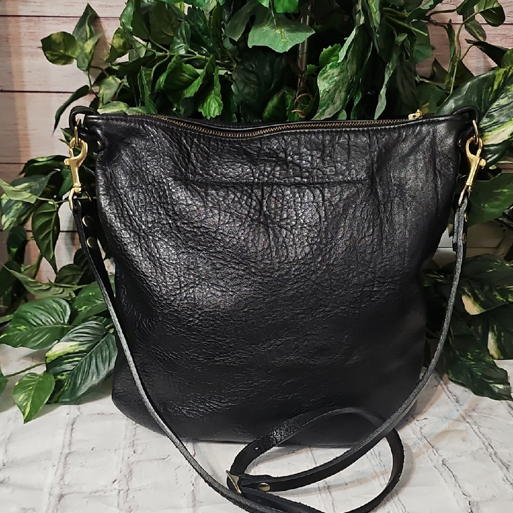 Neva Opet  Black Pebbled Leather Black Crossbody Bag